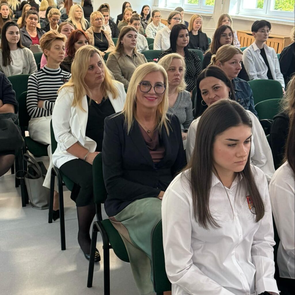 Pracownicy i słuchacze