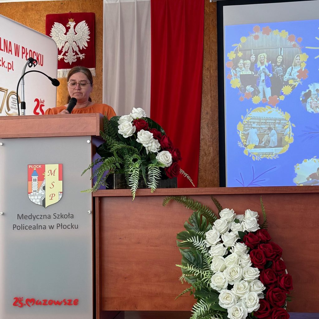 Słuchacze na rozpoczęciu roku szkolnego