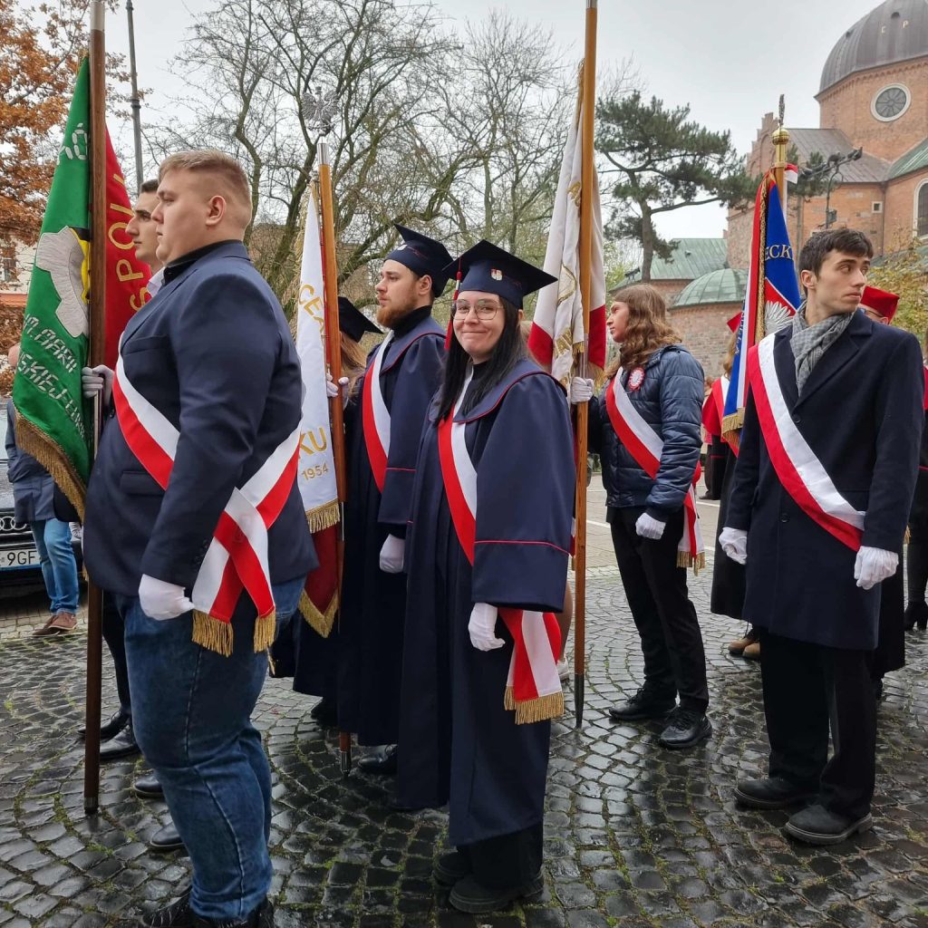 Uczestnicy obchodów