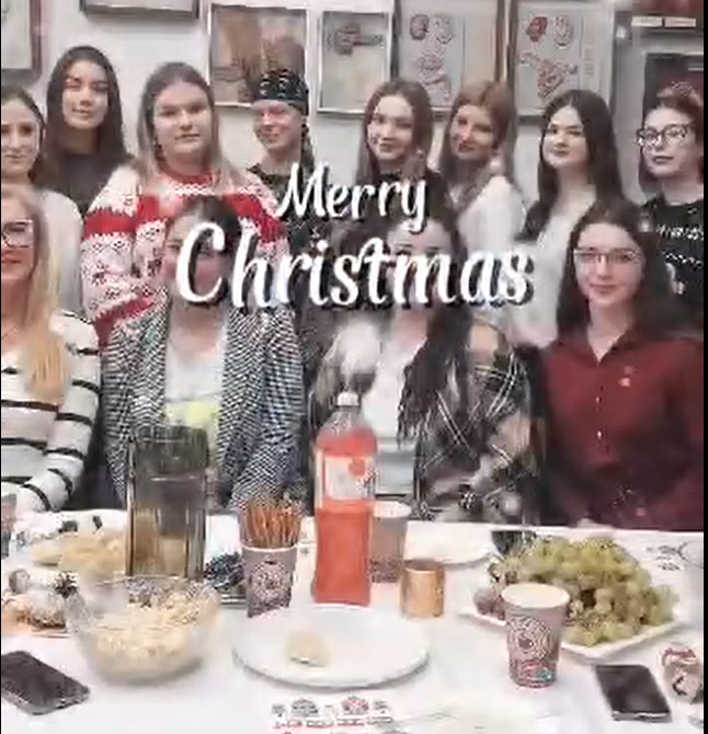 Wspaniała wigilia klasowa u Technika Elektroradiologa semestr 1