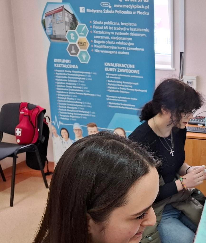 Słuchacze i goście stoiska