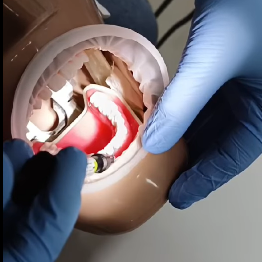 Czy wiesz, jak wygląda przygotowanie pacjenta do wybielania… od kuchni?