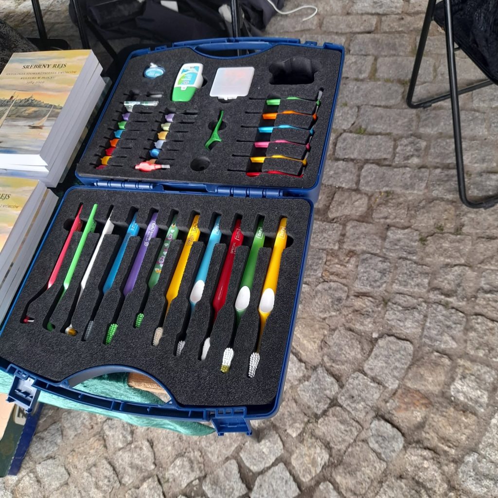 Słuchacze i pracownicy